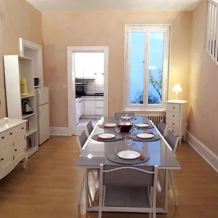 Tres Belle Maison En Hyper Centre Ville 度假居